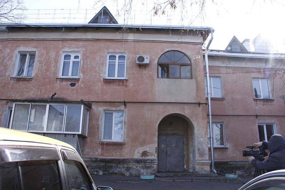 ЧП случилось по адресу ул. Красноармейская, 69. Три года назад подобное случилось в доме по соседству. Фото: Дарина САННИКОВА