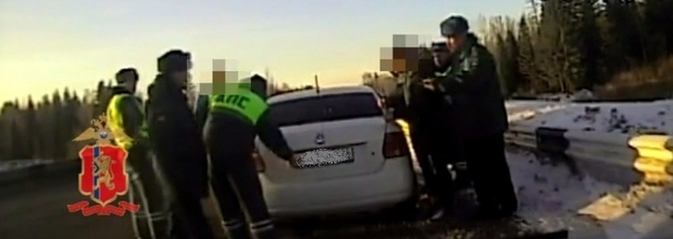 В Красноярском крае задержали молодых людей, укравших 10 «платежек»