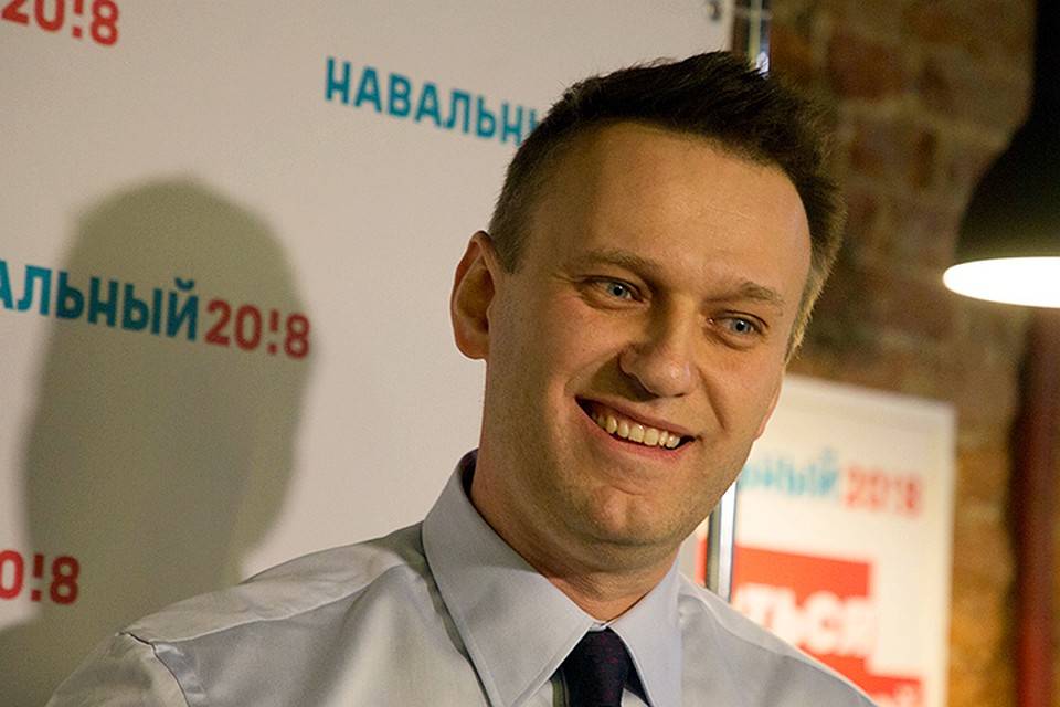 Может, блогерам все же в интернете бороться за все прекрасное, а не на улицах?