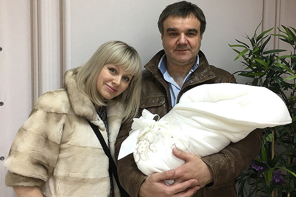 Исполнительница хита "О, Боже, какой мужчина" родила третьего сына. ФОТО Личный архив