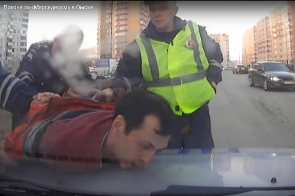 Принтскрин с видео отдела пропаганды БДД УГИБДД по Омской области.