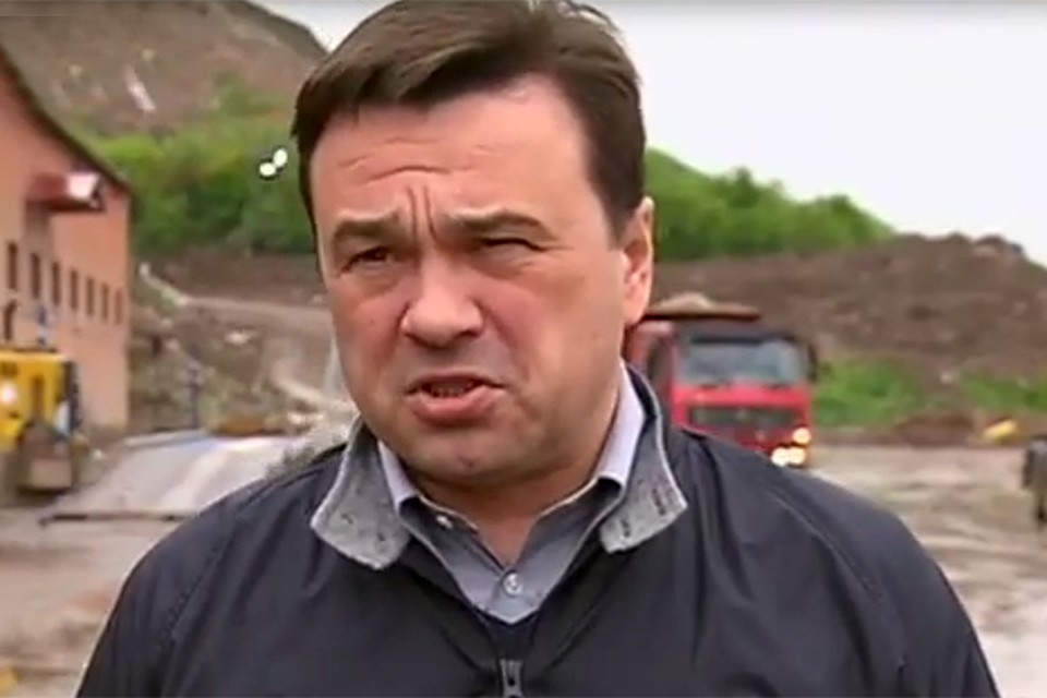 После озвученной проблемы в прямом эфире на тот самый мусорный полигон выехал губернатор Московской области Андрей Воробьев