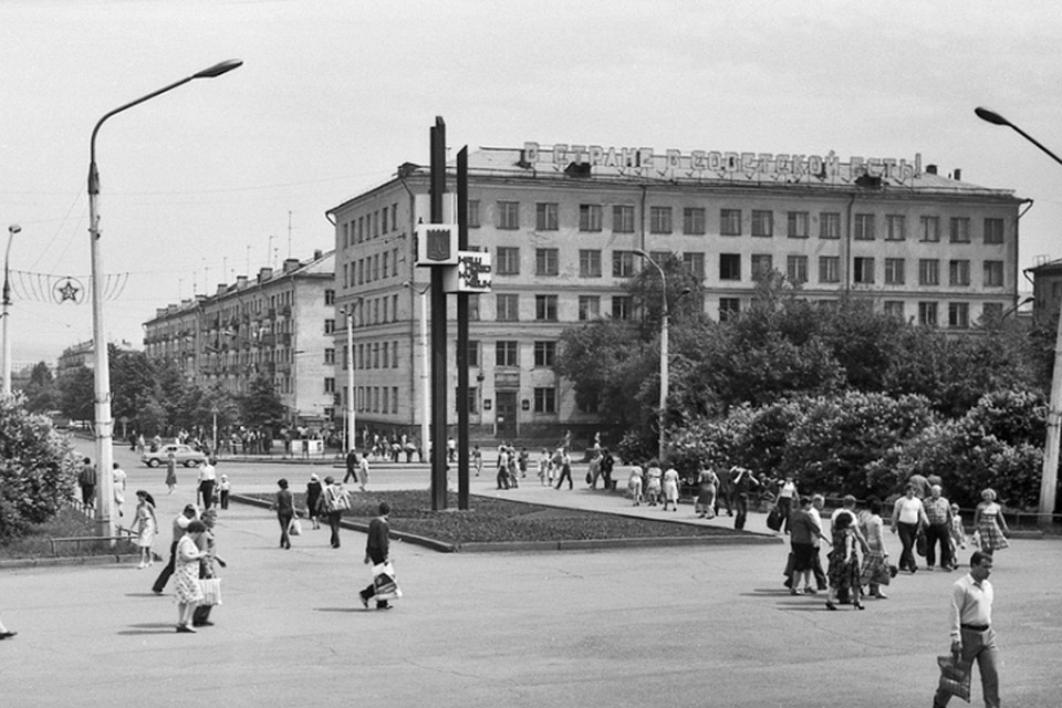 Цитата из стихотворения Владимира Маяковского возвратится на крыши домов в Новокузнецке