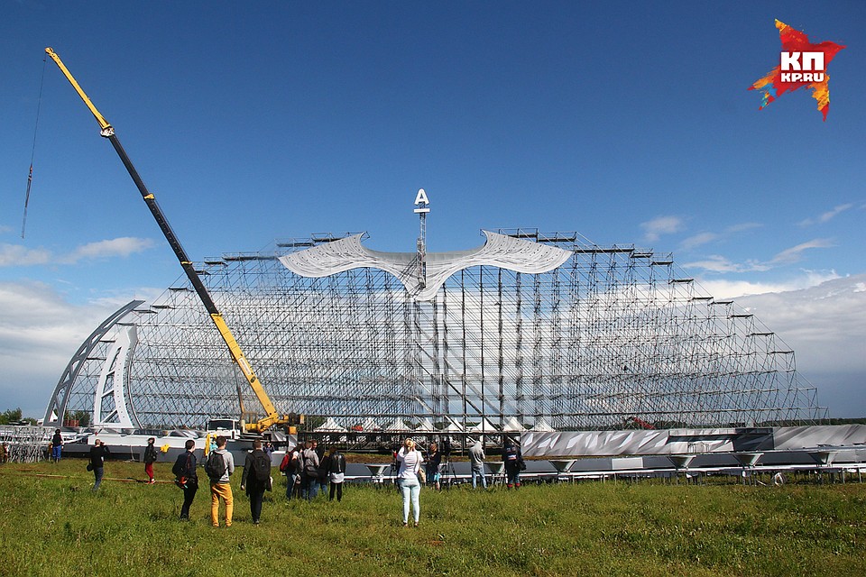 "Комсомолка" посмотерла, как идет подготовка к фестивалю современной музыки Alfa Future 2017.