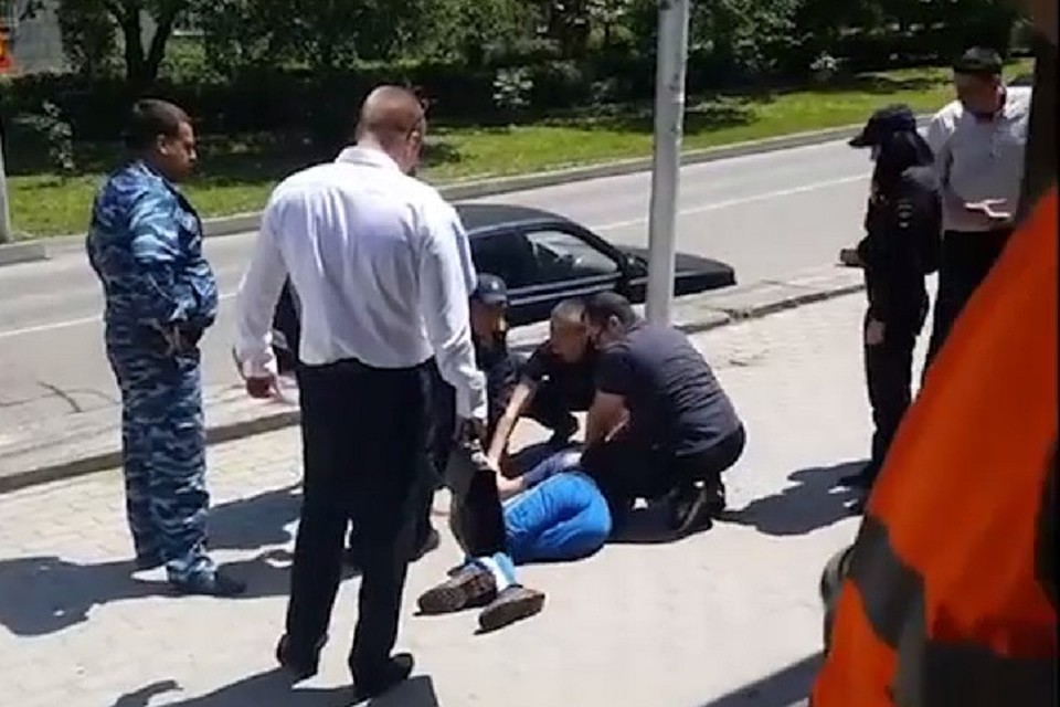Мужчина получил ранение в процессе перестрелки в центре Ставрополя
