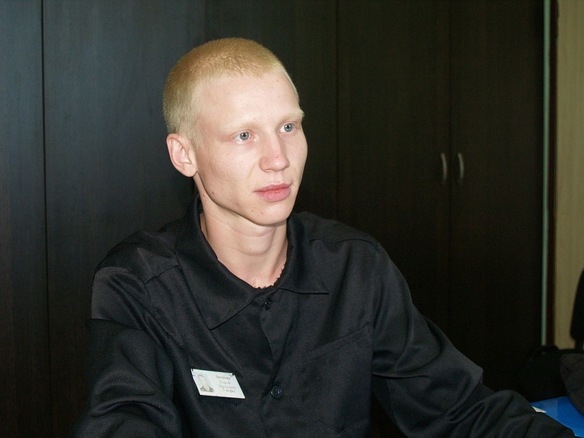 Сергей Антипин утверждает, что пошел на преступление, чтобы была крыша над головой.