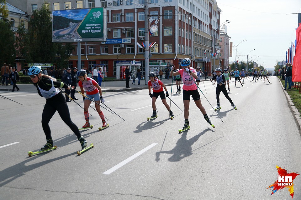 Спортивные мероприятия прошли в центре Барнаула в День города Фото: Олег УКЛАДОВ