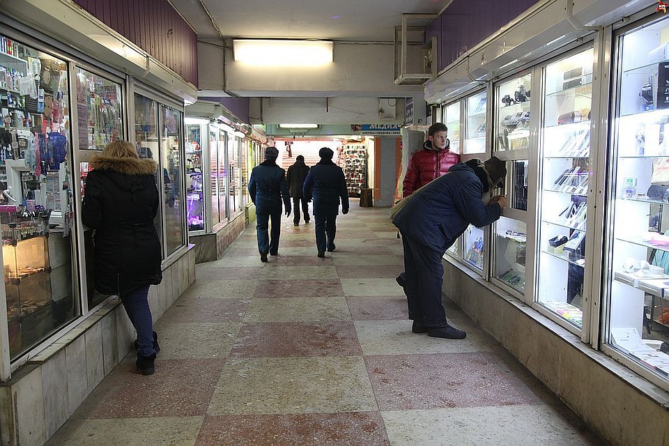 В переходе около воронежского цирка снесут киоски В переходе около воронежского цирка снесут киоски