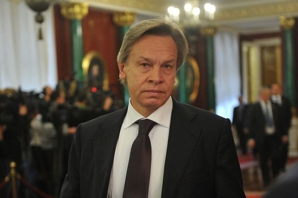 Пушков прокомментировал предложение британского МИД ввести термин «беременный человек»