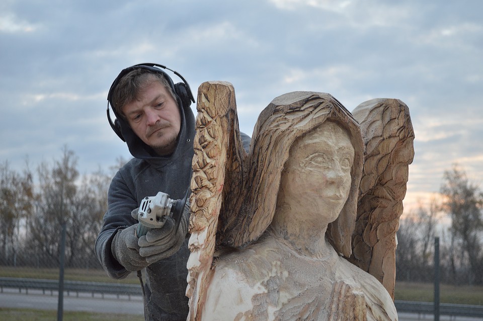 Дмитрий Танчев за работой. Фото Александра Ивченко.