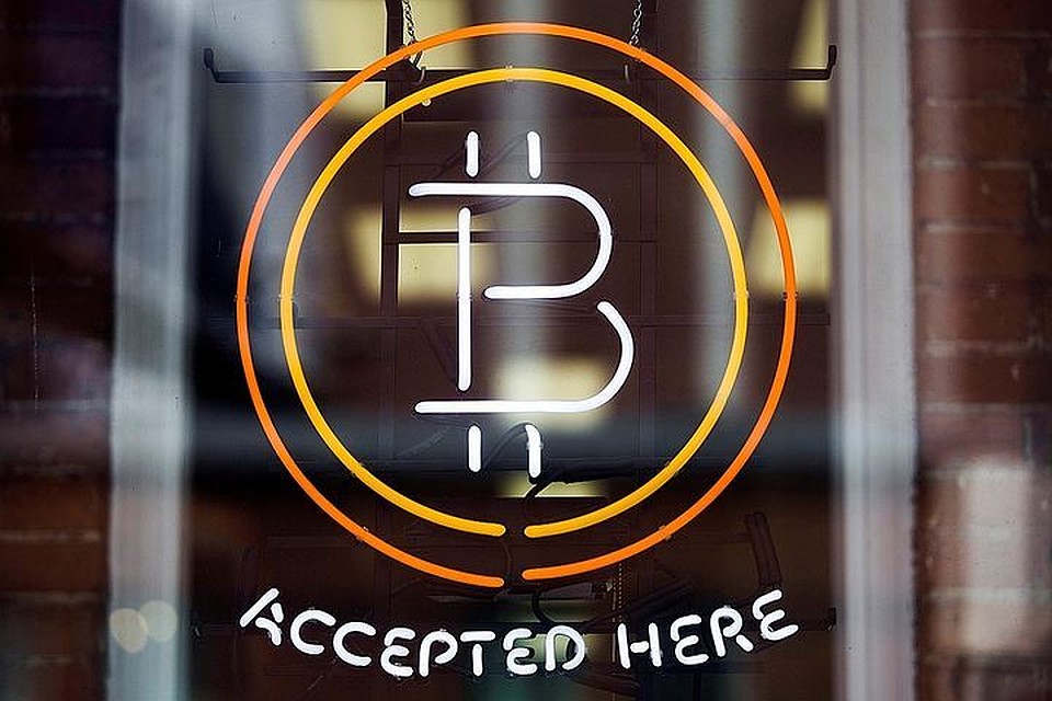 Курс биткоина в ходе торгов 17 декабря впервые превысил отметку в $20 тысяч