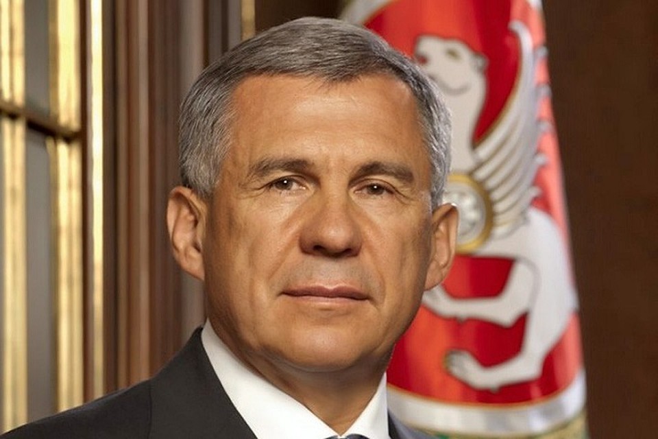 Рустам Минниханов поздравил Ларькова с "бронзой".