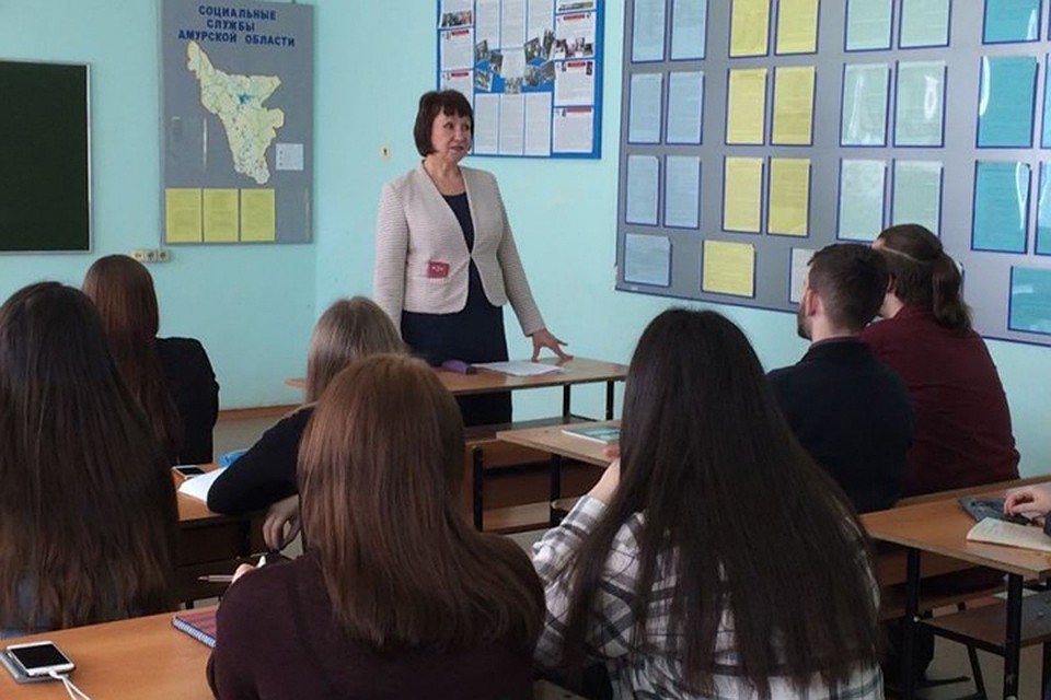 Лариса Фокина проводит спецкурс Фото предоставлено молодежной организацией «Пульс»