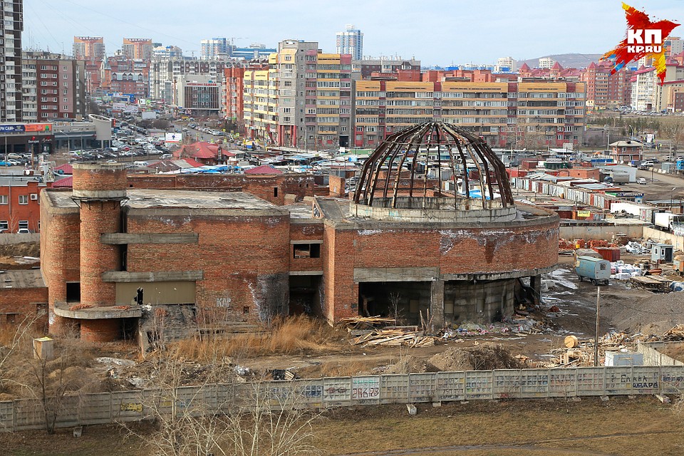 Здание планетария находится на улице Партизана Железняка, 36 а