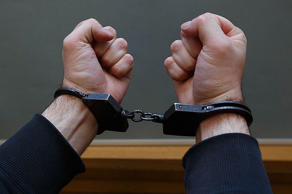 Житель Хабаровского края проследил за пенсионером и ограбил его