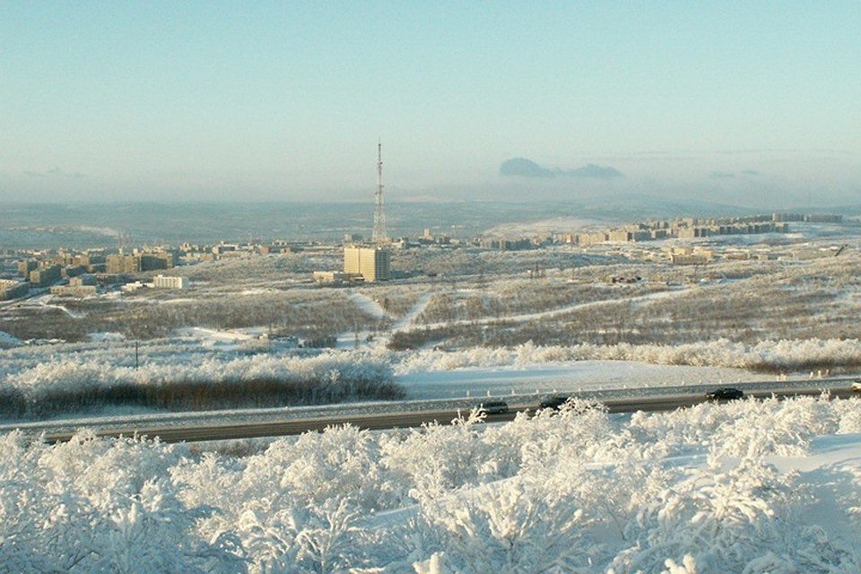 Кладбище Мурманска находится за пределами города, в Кольском районе. Однако с юридической точки зрения все тамошние объекты числятся все-таки за Мурманском.