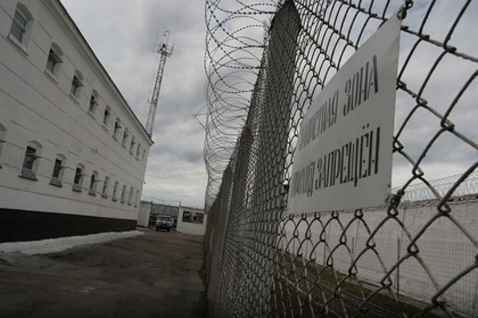 Мужчину, который перерезал горло своему новорожденному сыну, осудили в Хабаровске