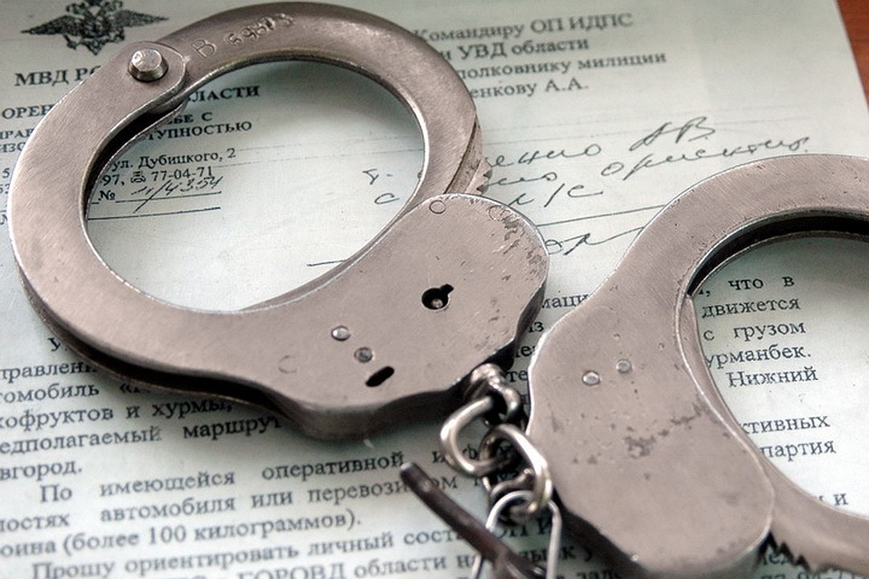 В Псковской области 54-летнего мужчину обвиняют в совращении малолетней девочки.