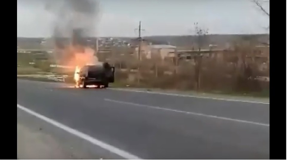 Горящий автомобиль. Скриншот из видео gagauzinfo.md