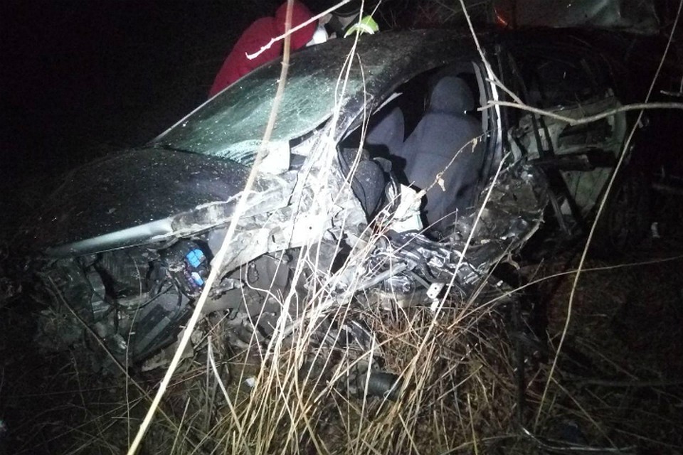 В Хабаровске водитель иномарки погиб в аварии