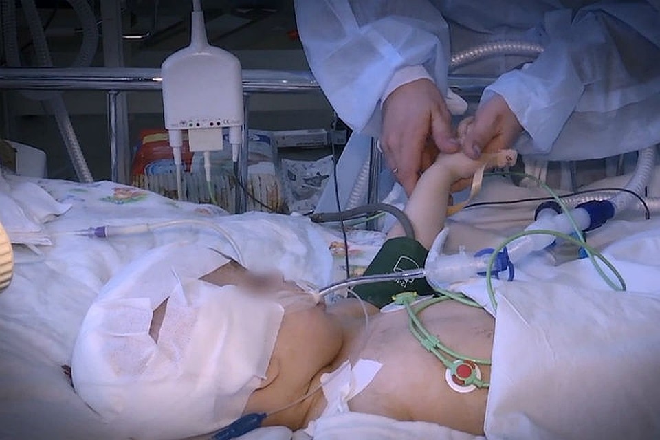 В ярославской клинике скончалась двухлетняя девочка, которую отчим избил до состояния комы В ярославской клинике скончалась двухлетняя девочка, которую отчим избил до состояния комы