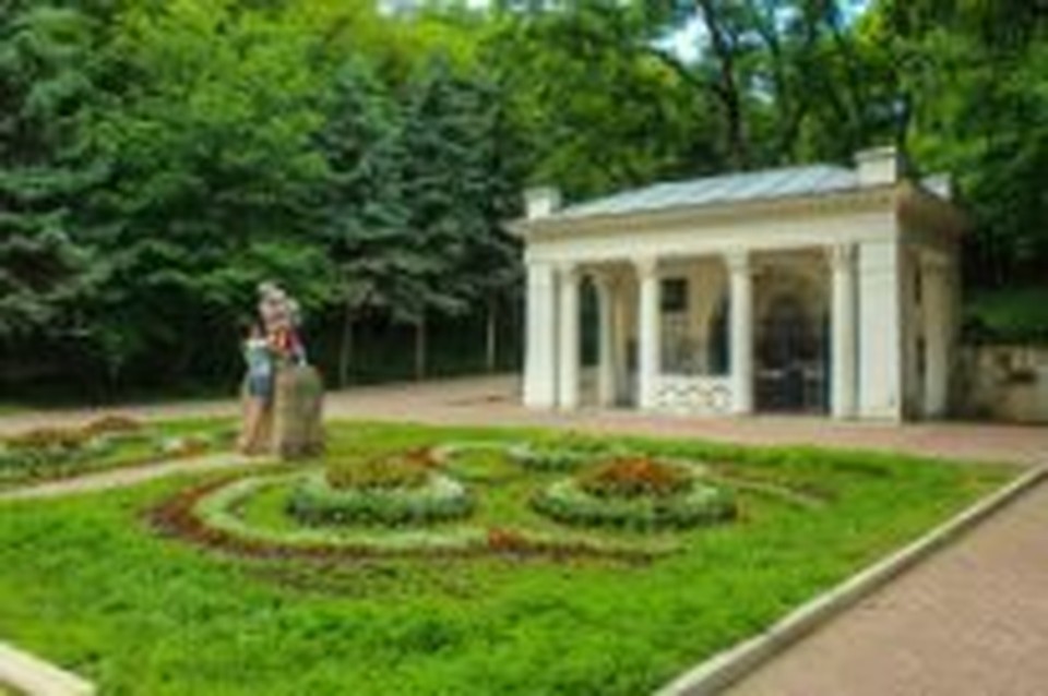 Гостям города может быть предложен уникальный тематический маршрут или новая обзорная пешеходная или автобусная прогулка.