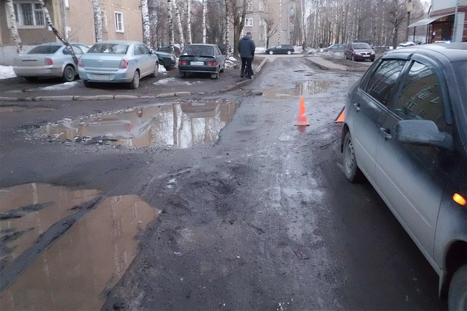 На улице Некрасова сбили пожилого мужчину. Фото: УГИБДД по Кировской области