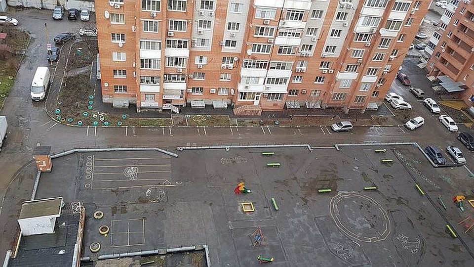 Отремонтированные детские и спортивные площадки должны быть доступны всем. Фото: АРТЕМОВА Оксана.
