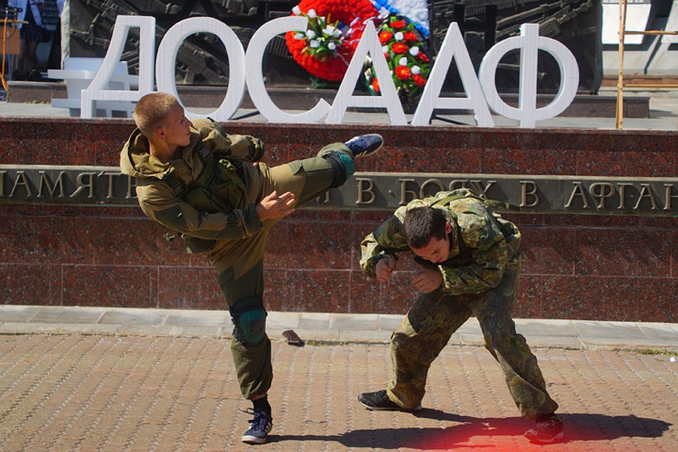 В ДОСААФе до сих пор занимаются тысячи людей