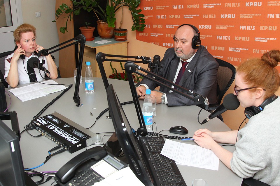 Ирина Бельтюкова, заместитель руководителя Управления Роспотребнадзора по УР и Игорь Дьяченко, главный врач Республиканской инфекционной клинической больницы