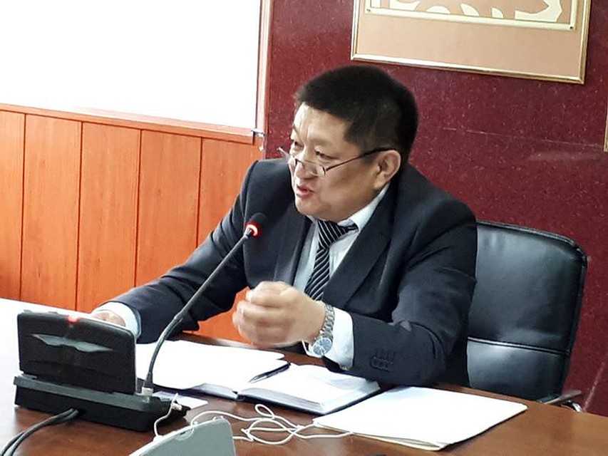 Новый глава Минздрава также предложил организовать курсы для подготовки менеджеров, финансистов и других кадров, потому что, если не подготовить специалистов, все старания останутся лишь на бумаге.