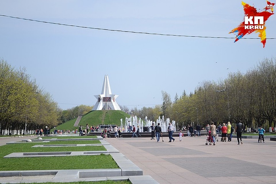 По данным организаторов, концерт собрал больше тысячи зрителей.