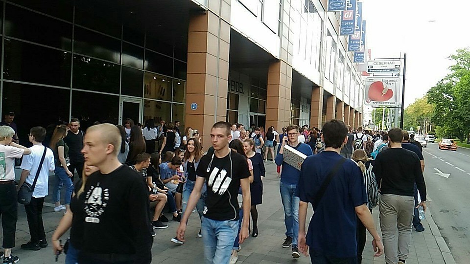 ТРЦ "Галерея" эвакуировали 6 мая