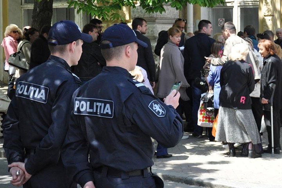 Полиция будет следить за соблюдением порядка по всей стране