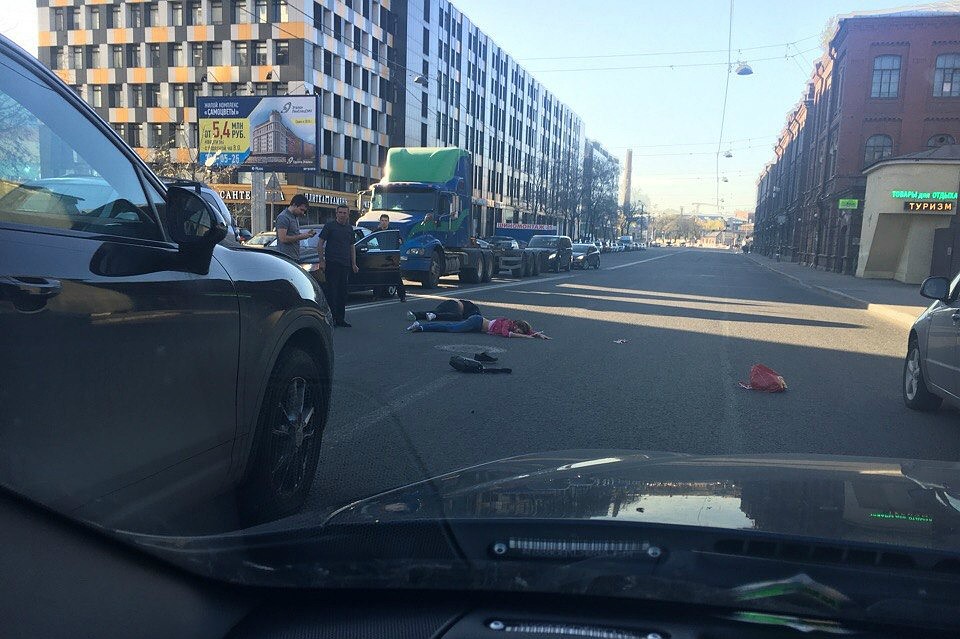 Фото: Сообщество "ДТП и ЧП | Санкт-Петербург" во "ВКонтакте"