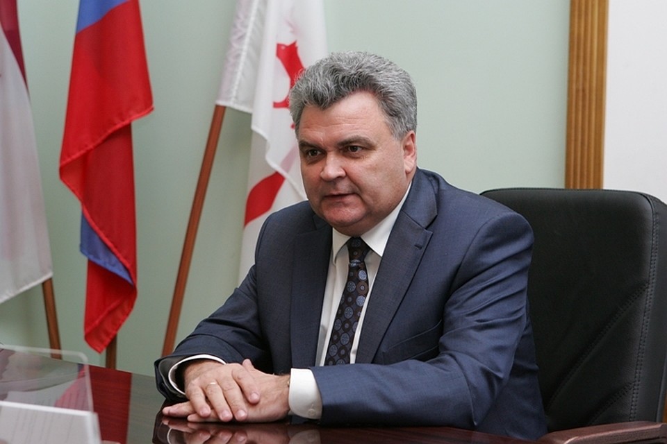 Петр Тултаев напомнил гражданам, что все изменения вводятся для безопасности.