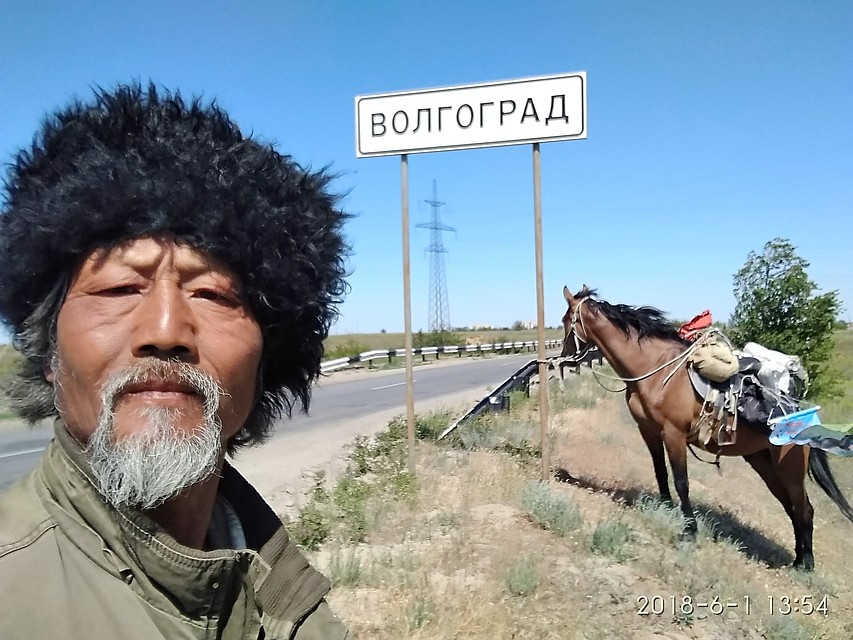 Фото с личной странички Цзин Ли.