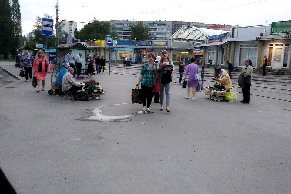 В Липецке продолжают торговать "с земли"