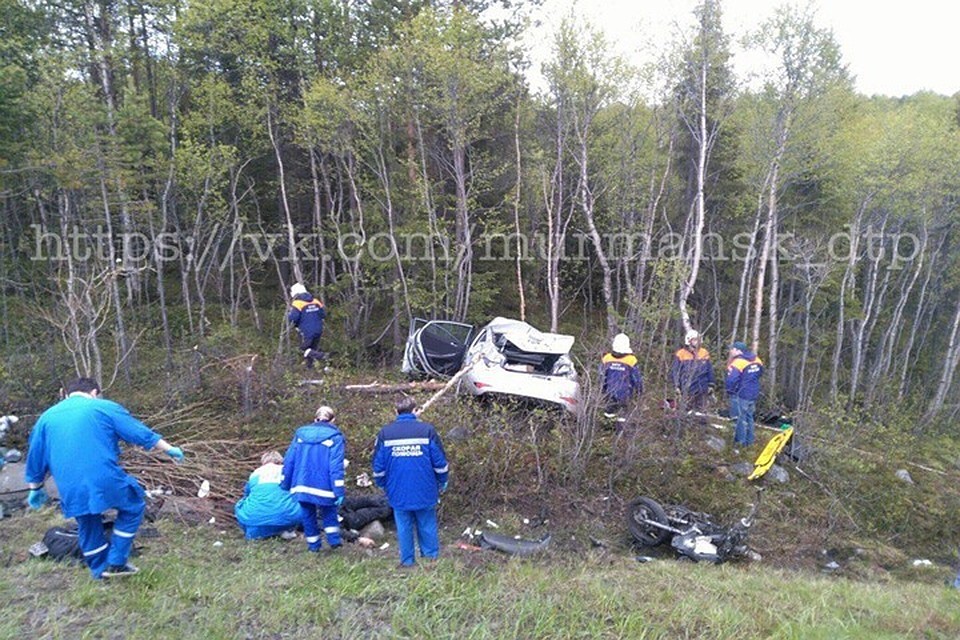 Под Магнетитами роковое ДТП оборвало жизнь двоих человек. Добавляет трагичности и тот факт, что погибшие были невиновны в аварии. Спровоцировавший ее выжил и не получил ни царапинки. Фото: группа "Мурманск ДТП ЧП"