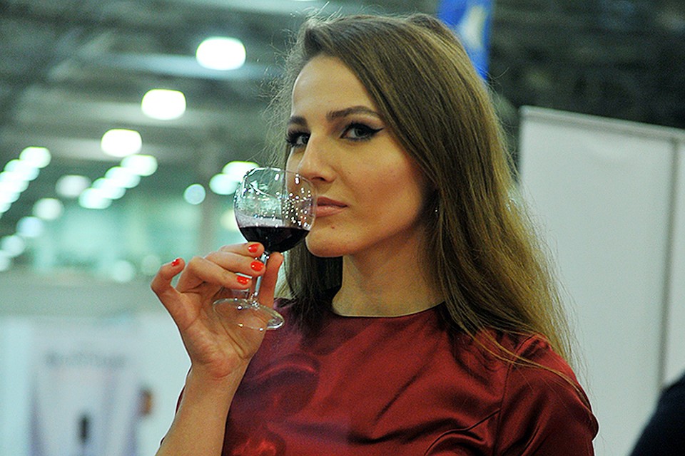 Вообще красное вино входит в пятерку продуктов, вызывающих головную боль