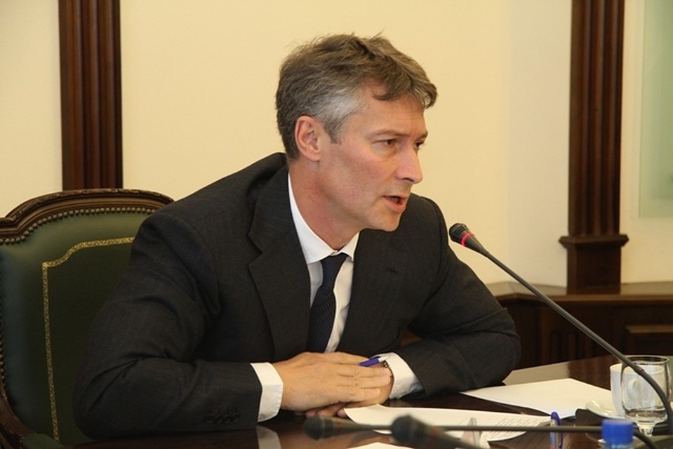 Евгений Ройзман выразил недовольство тем, как набережную Исети привели "в порядок" перед чемпионатом мира. Фото: Екатеринбургская городская дума