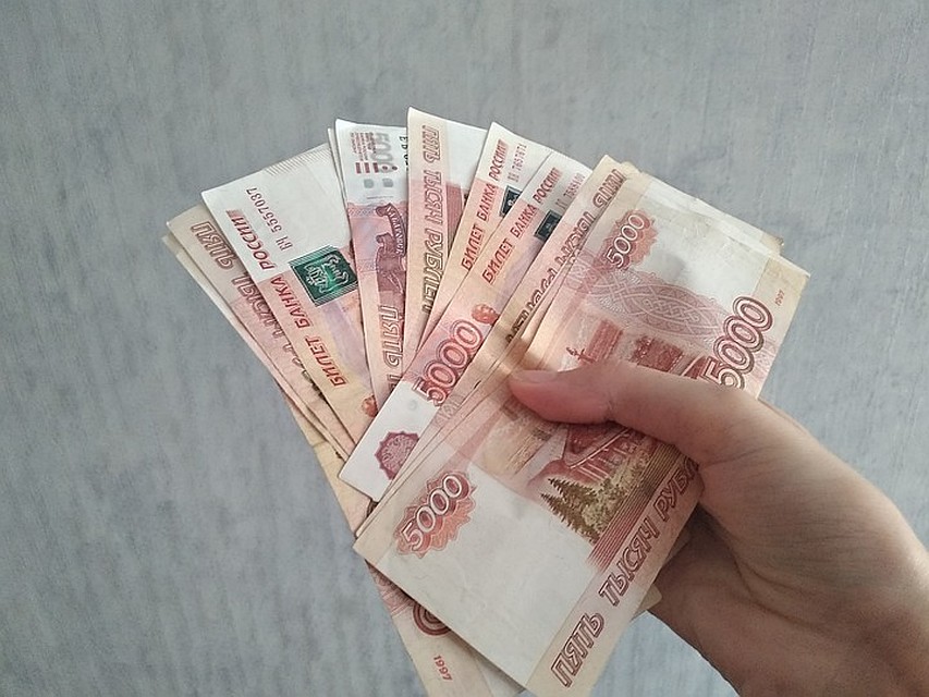 Пенсионеры выложили все деньги, что были дома