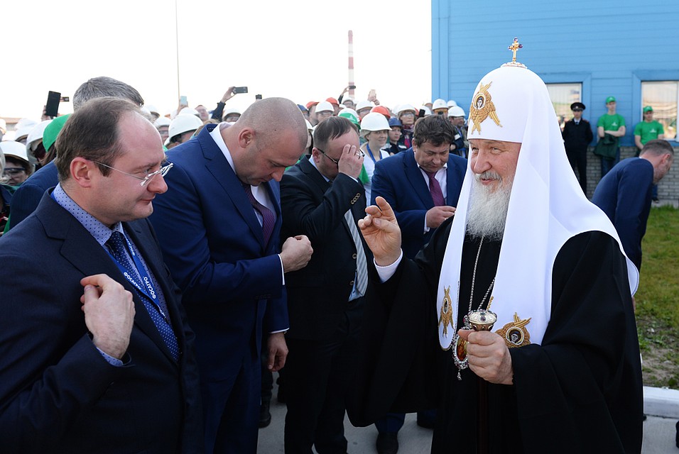 Чтобы избавиться от коррупции надо менять человека, укреплять его душу.