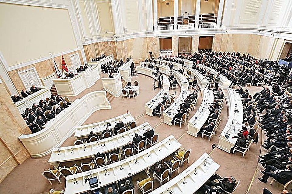Депутаты раскритиковали закон о возможности застроить территорию у СКК.
