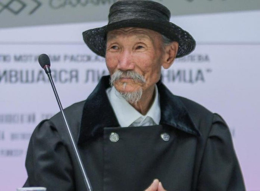 Степан Петров является актером Кердёмского народного театра.