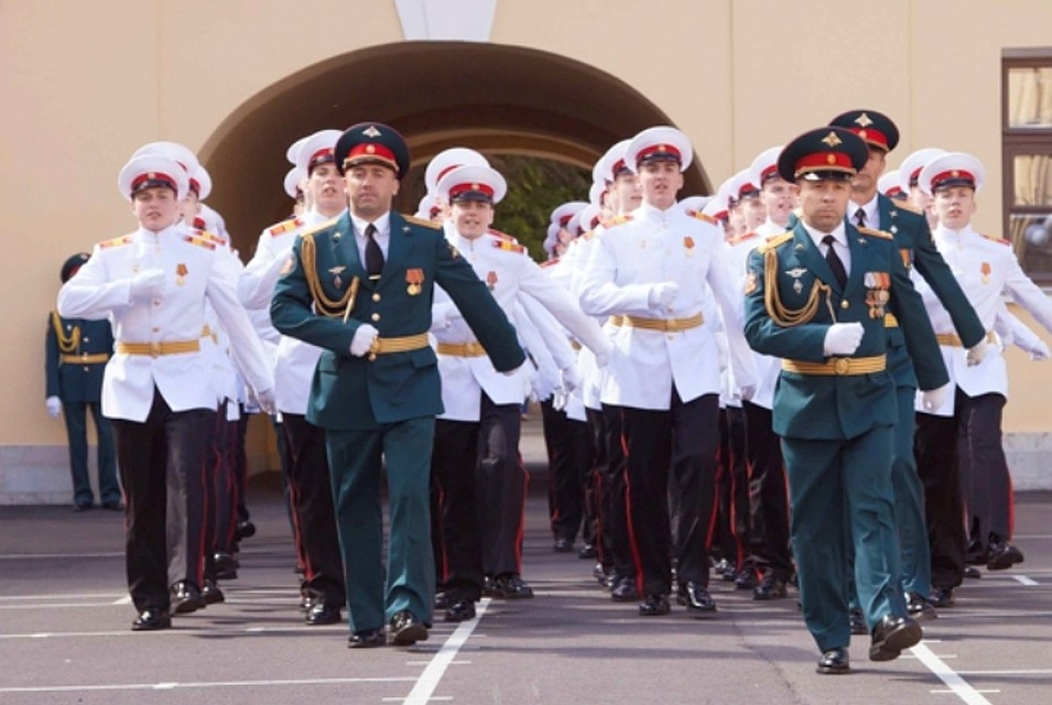 Суворовцам вручили аттестаты Фото: пресс-служба Минобороны РФ