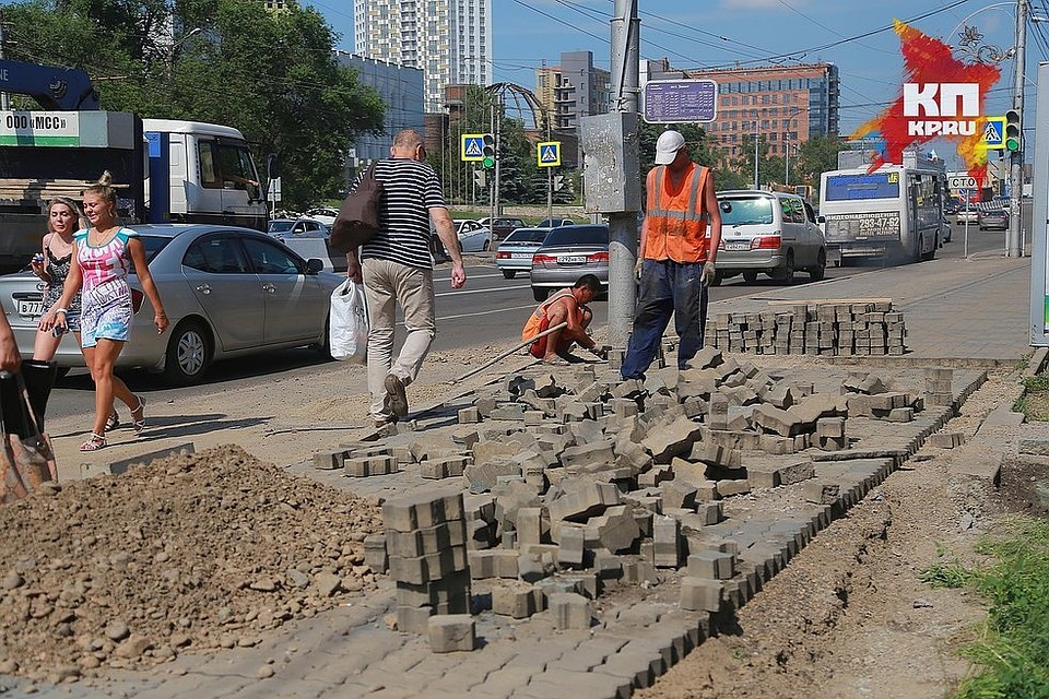 На участках, где последнее время часто случались аварии, заменят светофоры, нанесут новую разметку и поставят новые дорожные знаки.