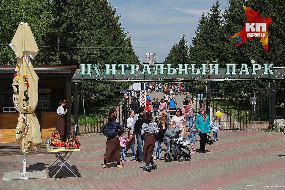 В самом парке говорят, что нарушения уже устранили, а аттракцион теперь соответствует требованиям безопасности.