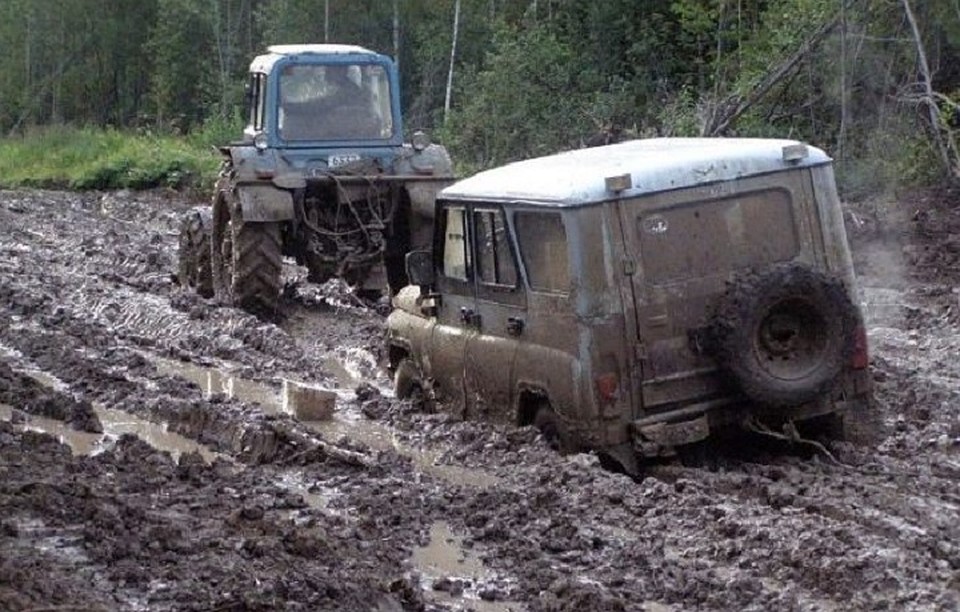 В 2012 году по опросу «АиФ» дорогу на Кедровый читатели признали худшей в России.