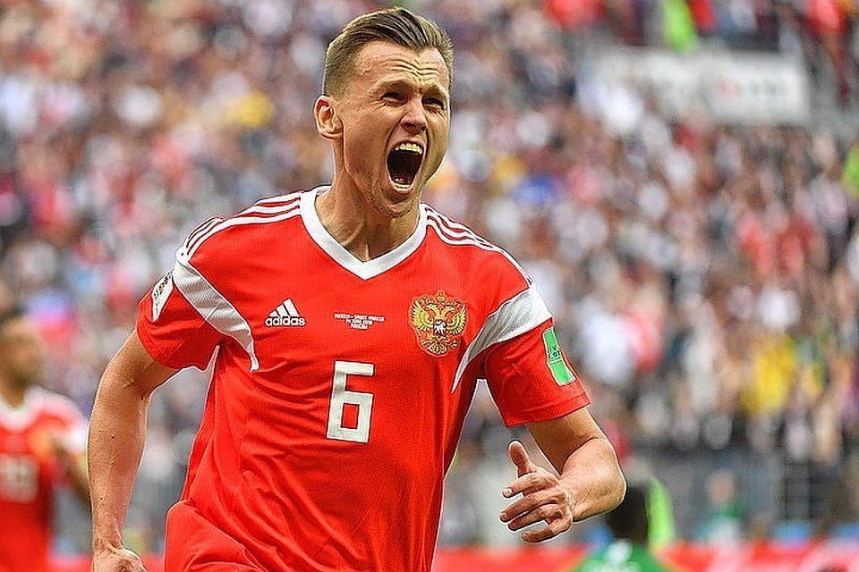 Игрок сборной России по футболу Денис Черышев